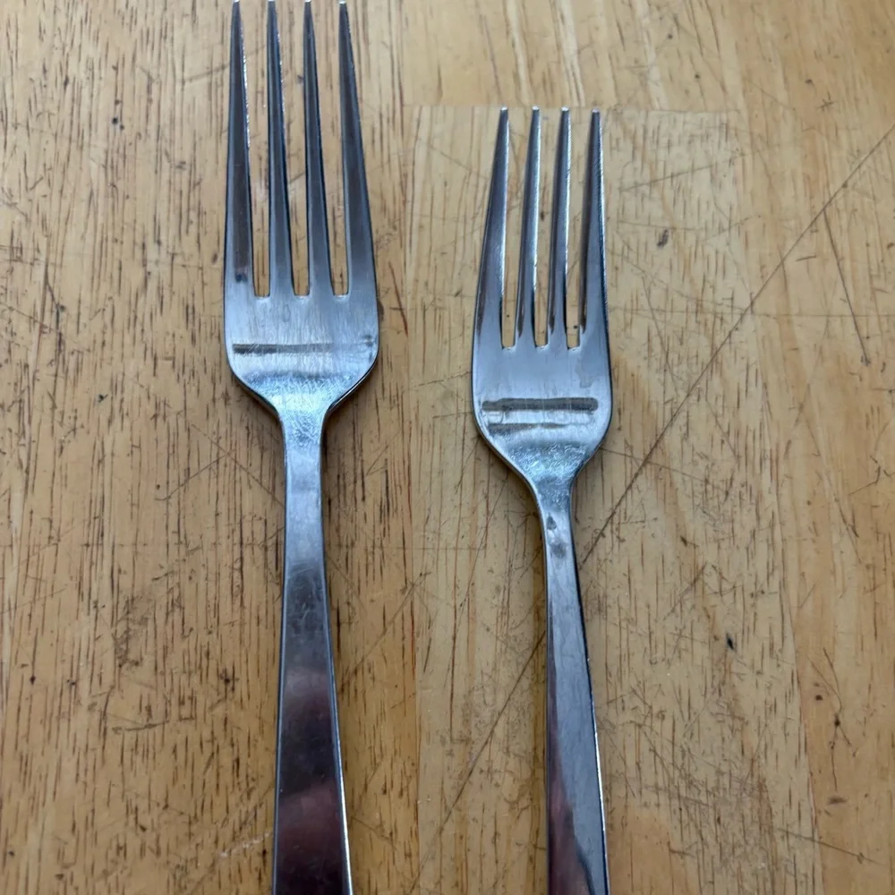 Wallace Silver GEORGETOWN Glossy 18/8 Stainless Dinner‎ Fork Salad Fork